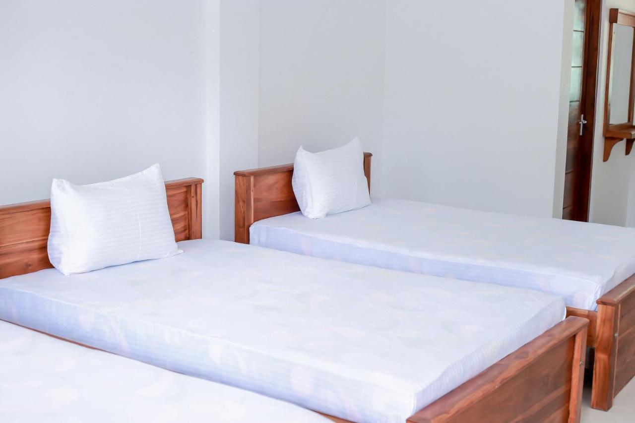 Ud Garden Hotel Kataragama Ngoại thất bức ảnh
