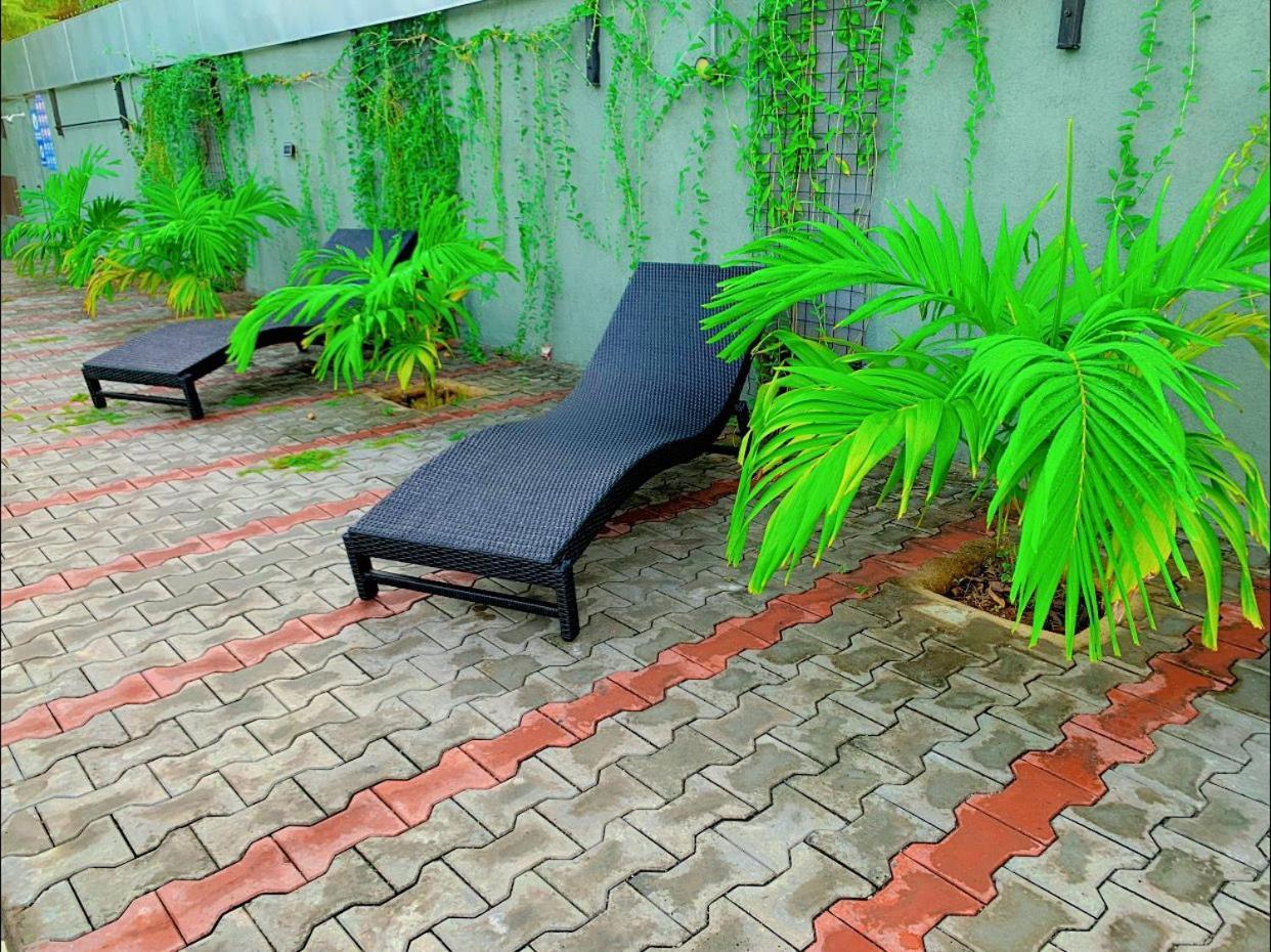 Ud Garden Hotel Kataragama Ngoại thất bức ảnh
