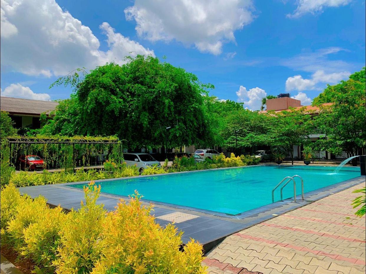 Ud Garden Hotel Kataragama Ngoại thất bức ảnh