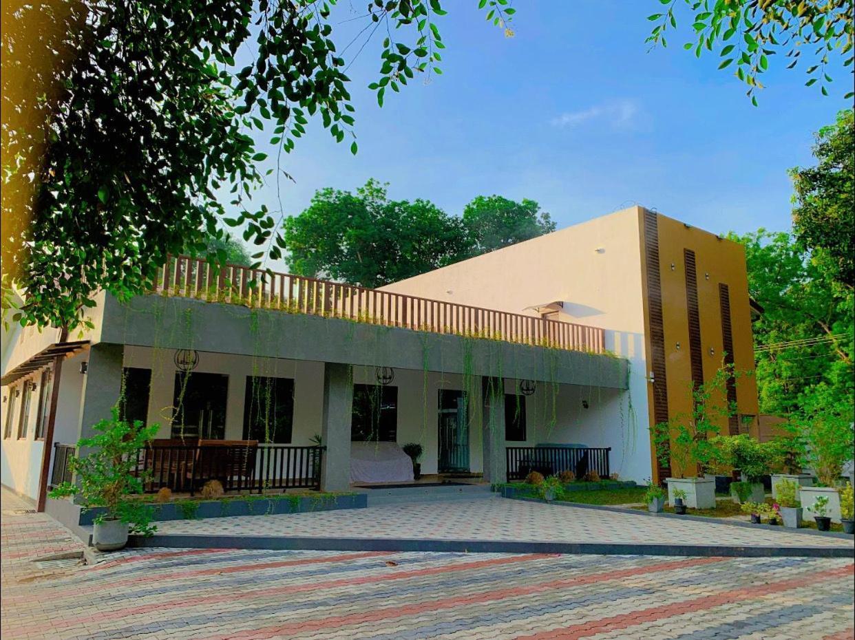 Ud Garden Hotel Kataragama Ngoại thất bức ảnh