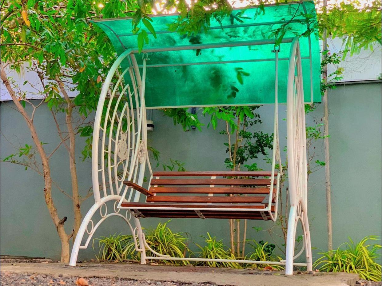 Ud Garden Hotel Kataragama Ngoại thất bức ảnh
