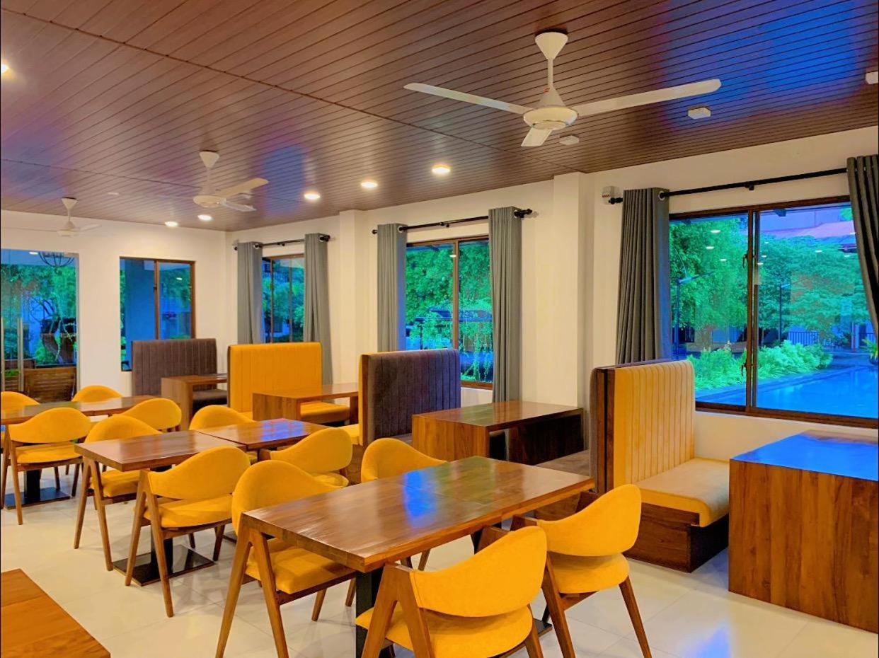 Ud Garden Hotel Kataragama Ngoại thất bức ảnh