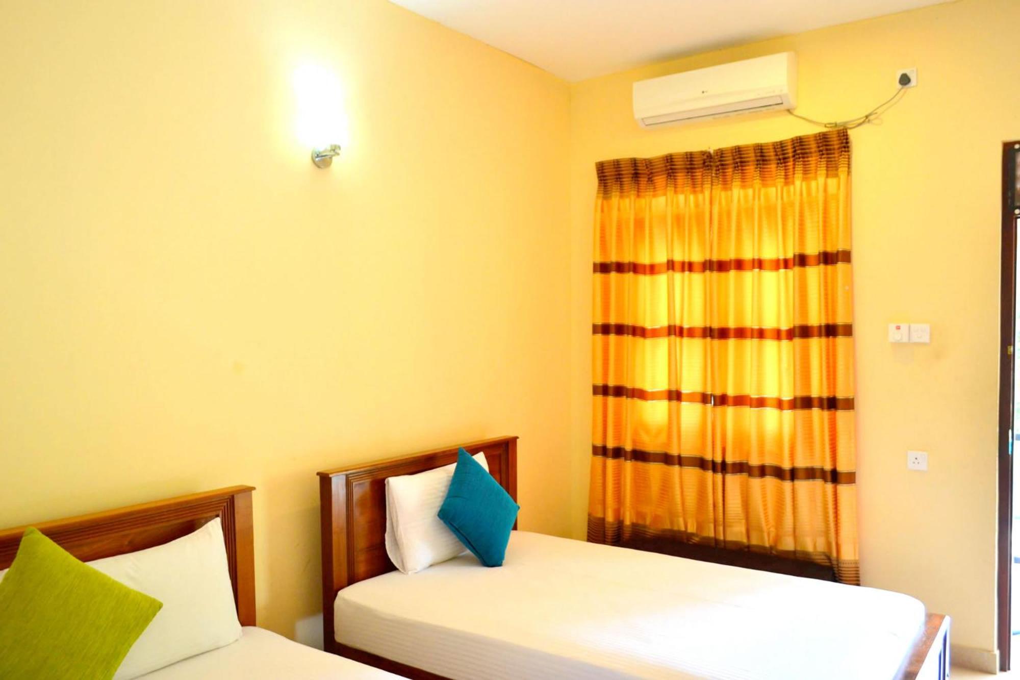 Ud Garden Hotel Kataragama Ngoại thất bức ảnh