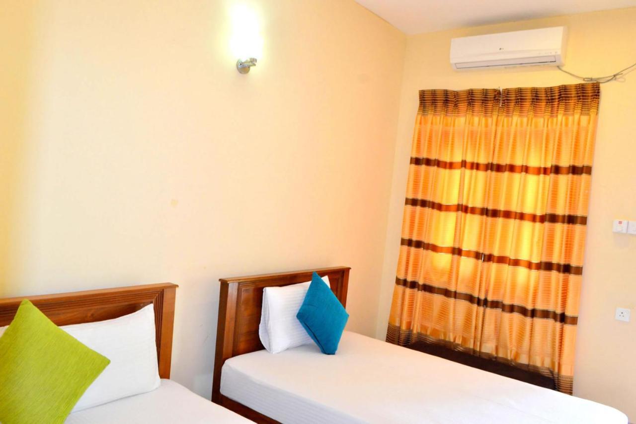 Ud Garden Hotel Kataragama Ngoại thất bức ảnh